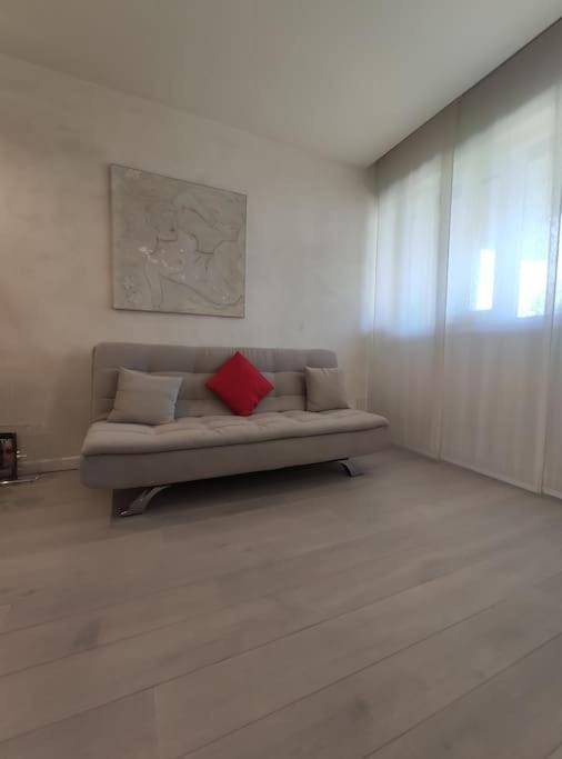 Appartamento Incantevole Con Parcheggio Gratuito Florença Exterior foto